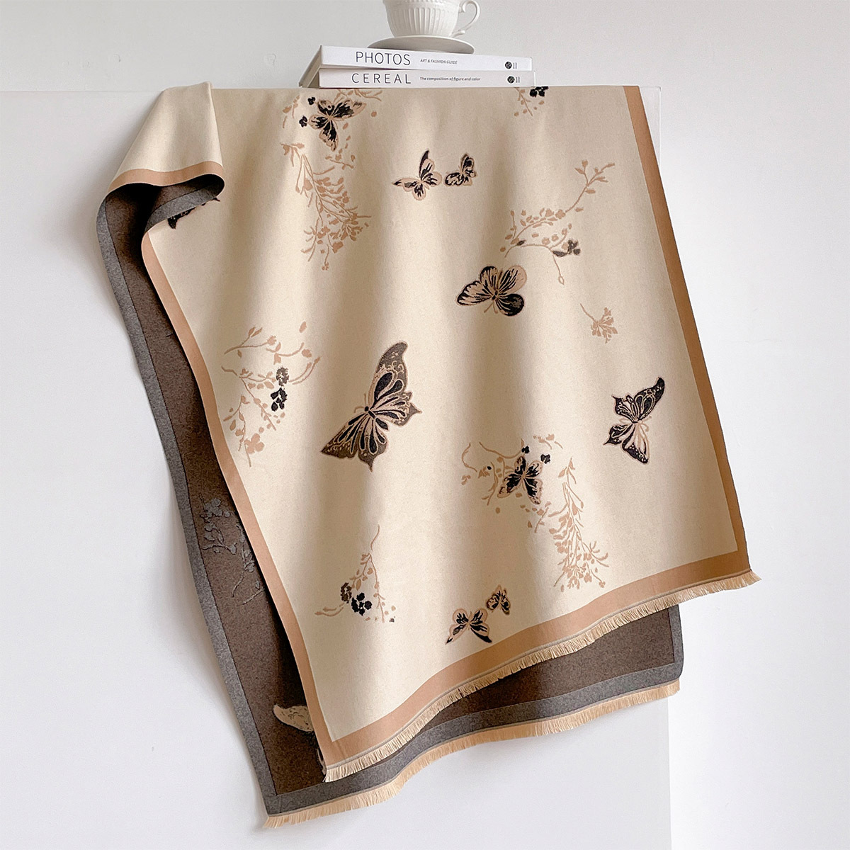 女性用イミテーションカシミヤスカーフ フリンジ付き 厚手 暖 - Woven Scarf Blanket のレビューと価格
